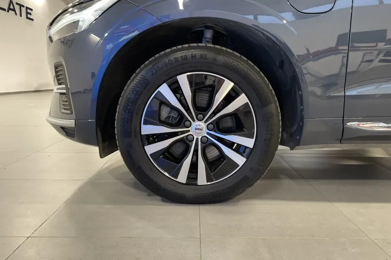 Volvo XC60 din 2022 cu 68.881 km - oferta VOL161271 - foto 13