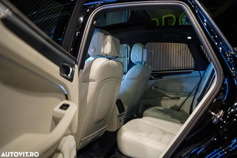 Porsche Macan din 2023 cu 42.395 km - oferta POR161276 - foto 21