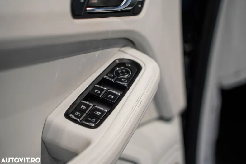 Porsche Macan din 2023 cu 42.395 km - oferta POR161276 - foto 25