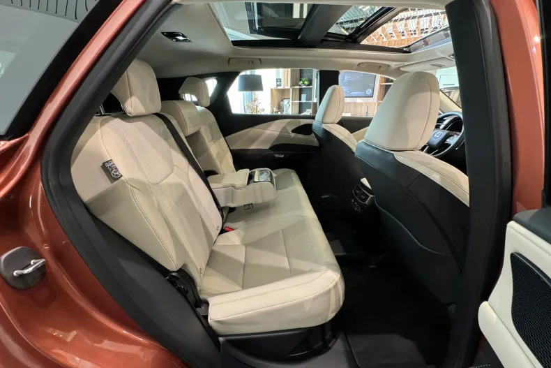 Lexus Seria RX din 2025 cu 5 km - oferta LEX161288 - foto 25