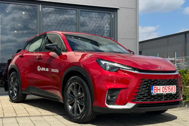 Lexus LBX din 2024 cu 2.500 km - oferta LEX161291 - foto 2