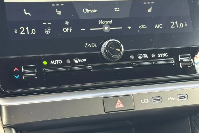 Lexus LBX din 2024 cu 2.500 km - oferta LEX161291 - foto 15