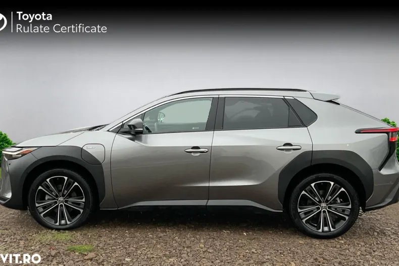 Toyota bZ4X din 2024 cu 11.094 km - oferta TOY161304 - foto 4
