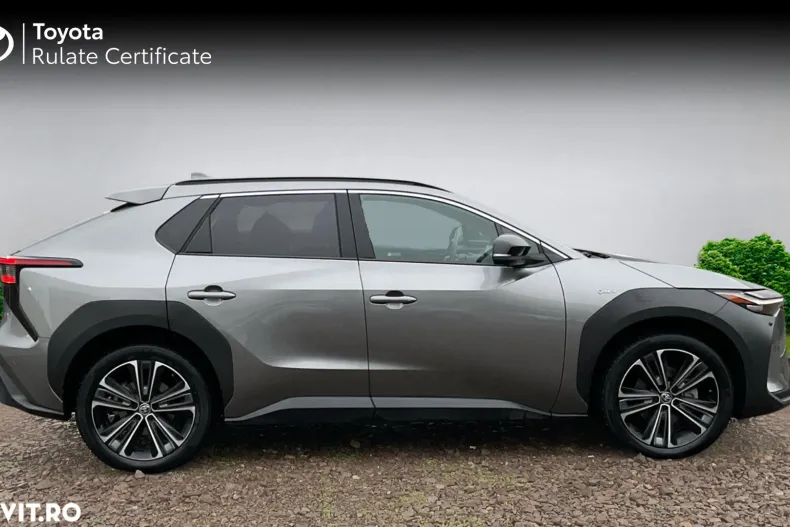 Toyota bZ4X din 2024 cu 11.094 km - oferta TOY161304 - foto 5