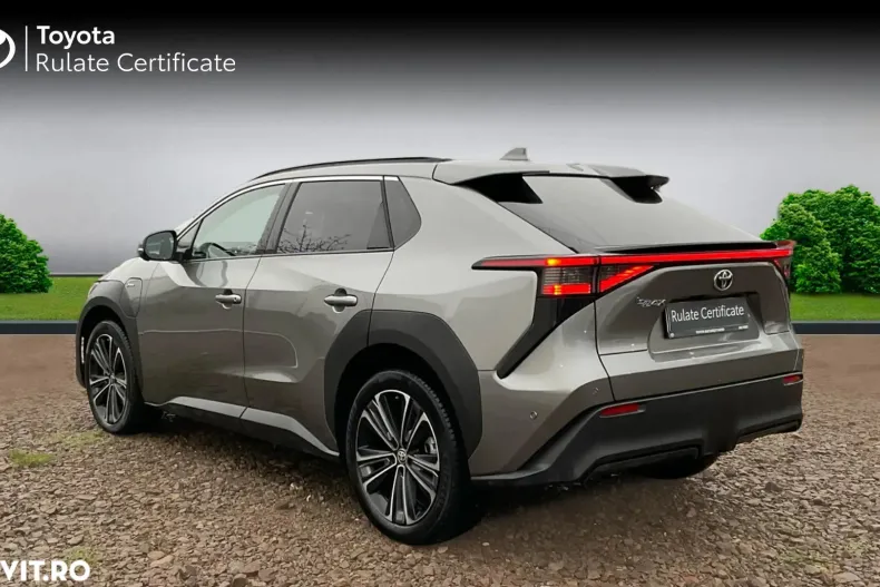 Toyota bZ4X din 2024 cu 11.094 km - oferta TOY161304 - foto 6