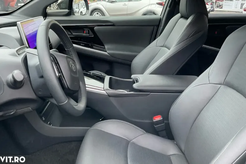 Toyota bZ4X din 2024 cu 11.094 km - oferta TOY161304 - foto 12
