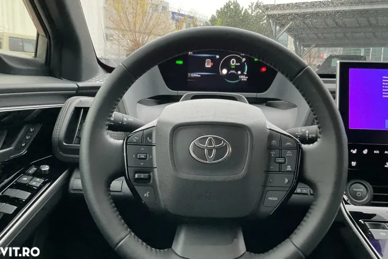 Toyota bZ4X din 2024 cu 11.094 km - oferta TOY161304 - foto 18