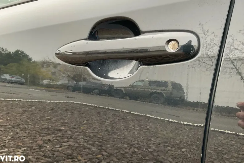 Toyota Corolla din 2022 cu 97.397 km - oferta TOY161307 - foto 11