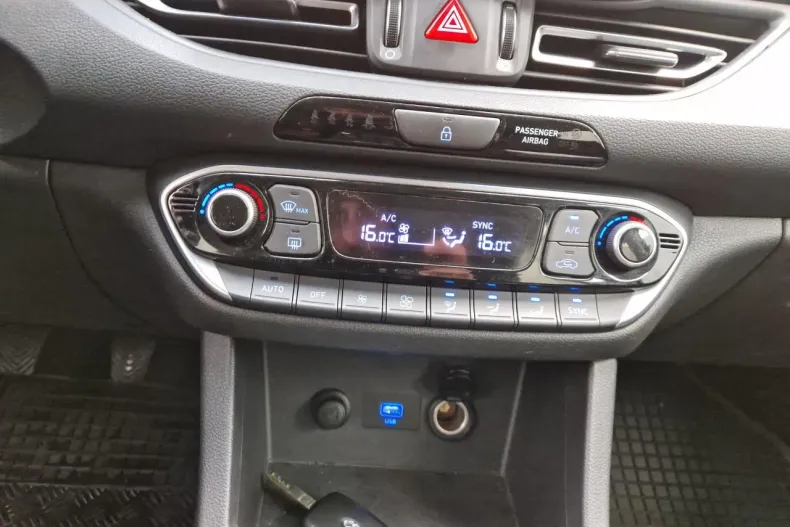 Hyundai i30 din 2023 cu 30.000 km - oferta HYU161332 - foto 9