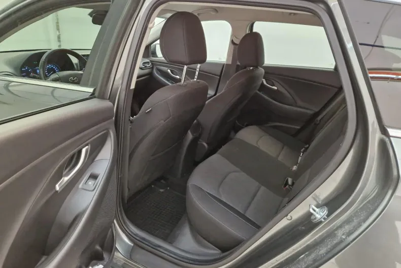 Hyundai i30 din 2023 cu 30.000 km - oferta HYU161332 - foto 12