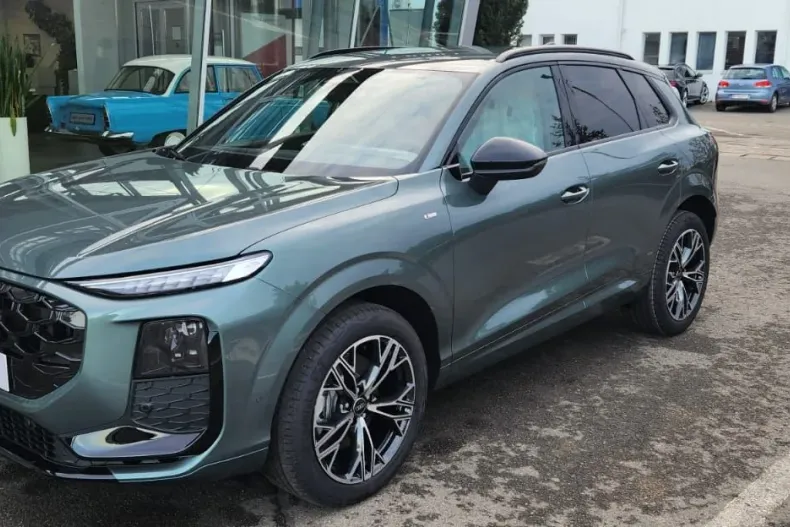 Audi Q3 din 2025 cu 10 km - oferta AUD161333 - foto 1