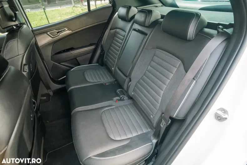 Kia Sportage din 2022 cu 21.930 km - oferta KIA161339 - foto 8