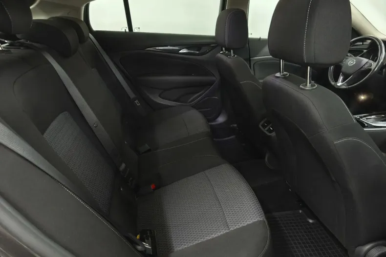 Opel Insignia din 2021 cu 129.000 km - oferta OPE161343 - foto 8