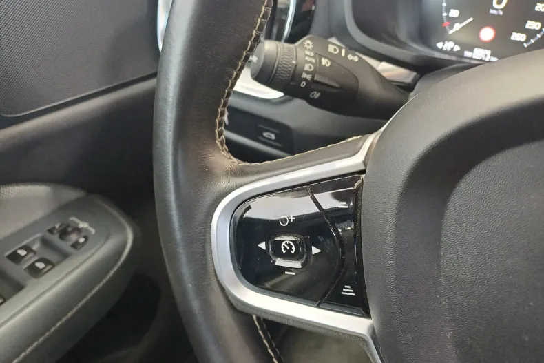 Volvo S60 din 2020 cu 62.974 km - oferta VOL161349 - foto 12