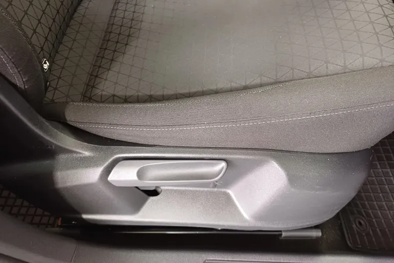 Volkswagen T-Cross din 2022 cu 104.753 km - oferta VOL161353 - foto 26