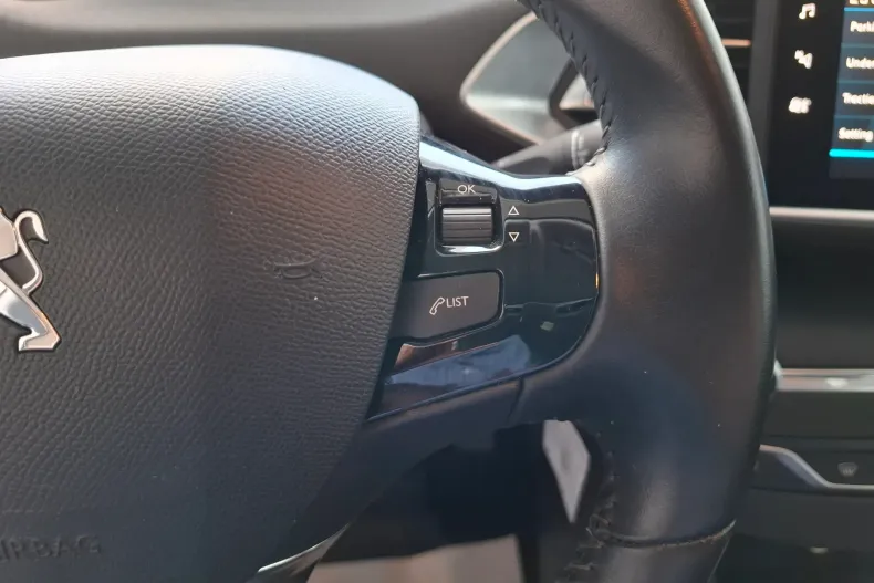 Peugeot 308 din 2020 cu 32.212 km - oferta PEU161356 - foto 14