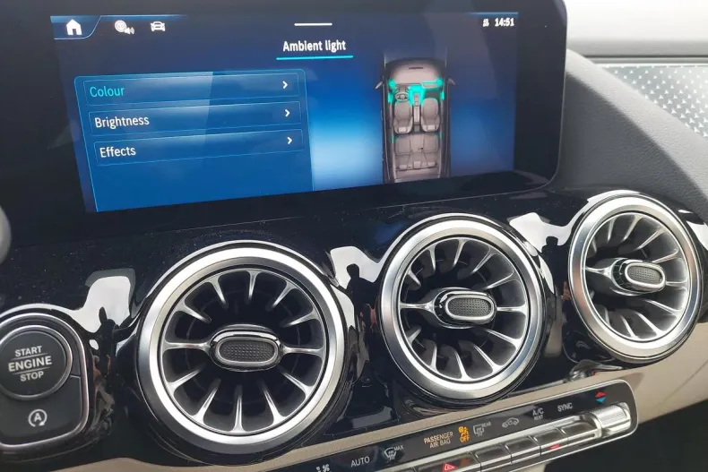 Mercedes-Benz GLA din 2024 cu 19.461 km - oferta MER161360 - foto 18