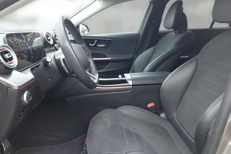 Mercedes-Benz C din 2024 cu 25.134 km - oferta MER161361 - foto 13