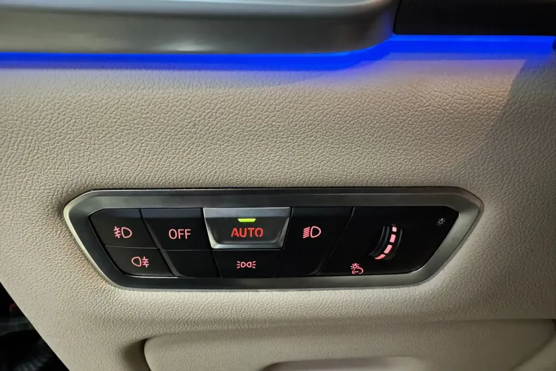 BMW X5 din 2021 cu 121.895 km - oferta BMW161373 - foto 36