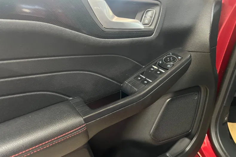 Ford Kuga din 2021 cu 136.000 km - oferta FOR161375 - foto 21