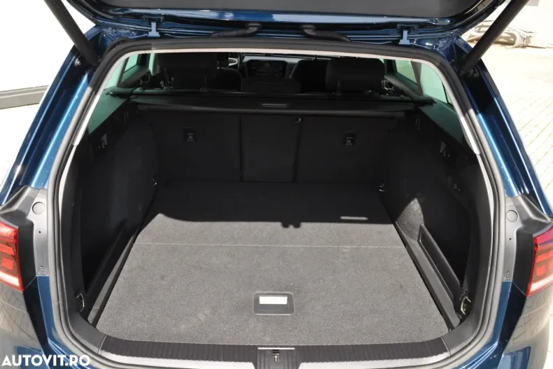 Volkswagen Passat din 2021 cu 160.788 km - oferta VOL161382 - foto 16