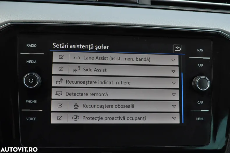 Volkswagen Passat din 2021 cu 160.788 km - oferta VOL161382 - foto 33