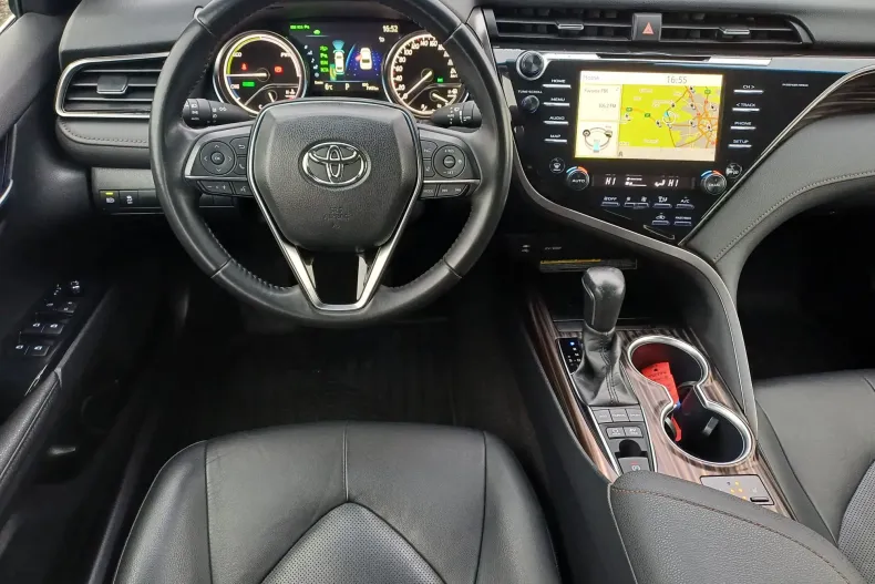 Toyota Camry din 2020 cu 71.500 km - oferta TOY161402 - foto 11