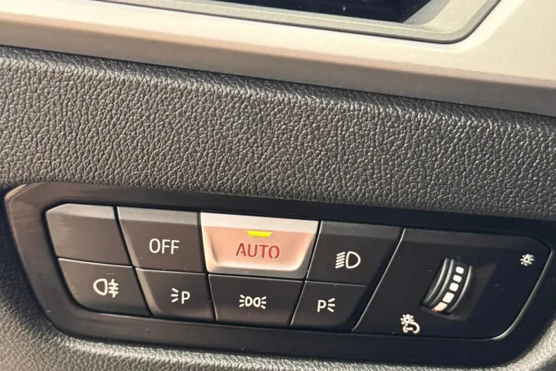 BMW Seria 3 din 2020 cu 97.556 km - oferta BMW161405 - foto 19