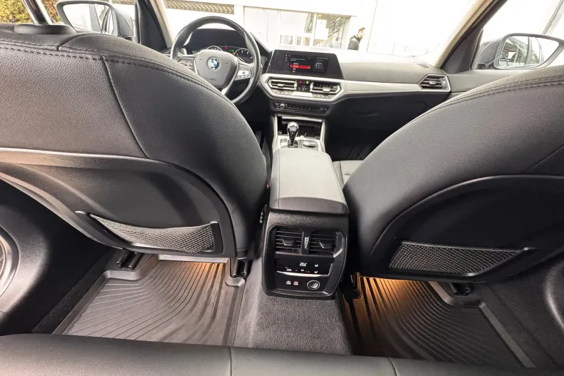 BMW Seria 3 din 2020 cu 97.556 km - oferta BMW161405 - foto 22