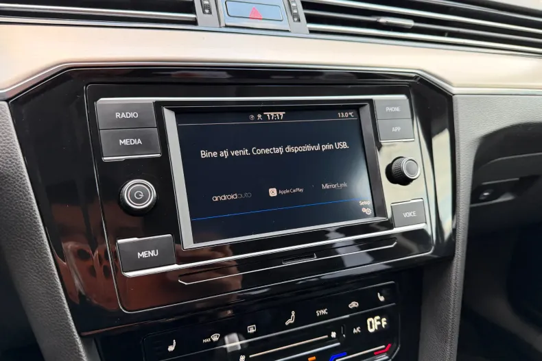 Volkswagen Passat din 2021 cu 66.843 km - oferta VOL161410 - foto 17