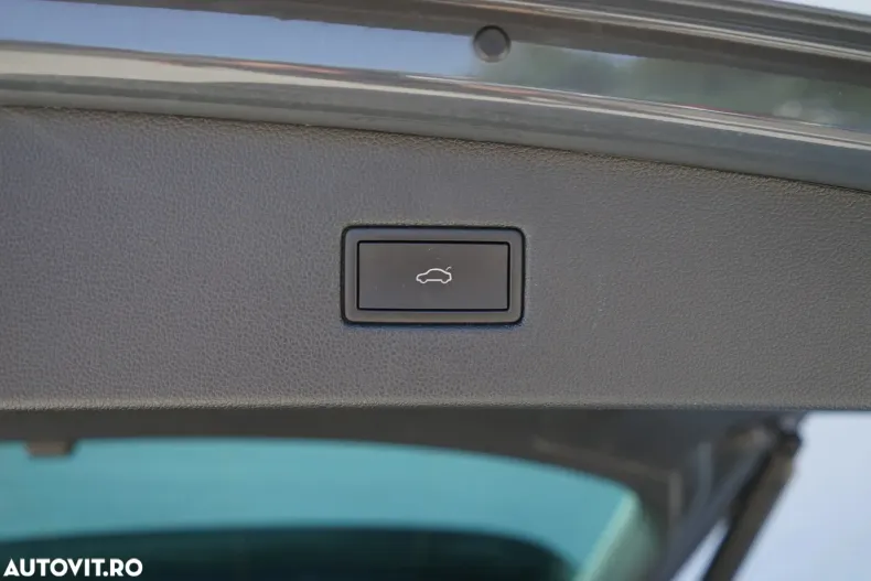 Volkswagen Tiguan din 2021 cu 43.298 km - oferta VOL161412 - foto 31