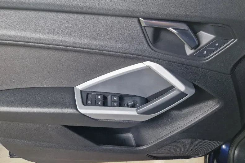 Audi Q3 din 2021 cu 79.356 km - oferta AUD161423 - foto 10