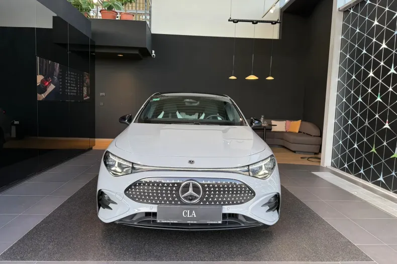 Mercedes-Benz CLA din 2025 cu 15 km - oferta MER161427 - foto 1