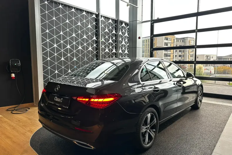 Mercedes-Benz C din 2025 cu 11 km - oferta MER161429 - foto 4