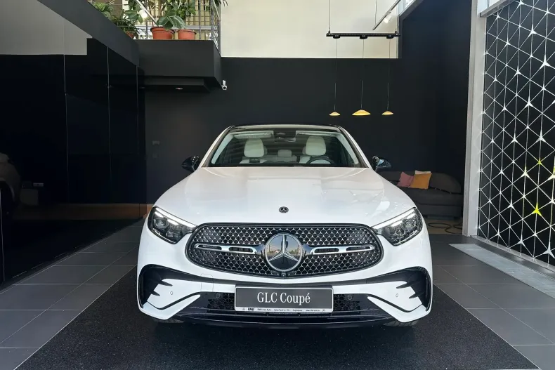 Mercedes-Benz GLC din 2025 cu 6.000 km - oferta MER161433 - foto 1