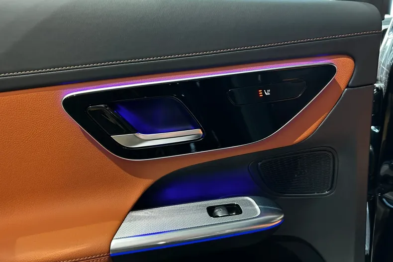 Mercedes-Benz GLC din 2024 cu 5.000 km - oferta MER161435 - foto 11