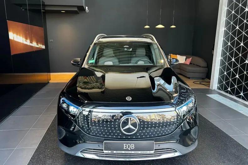Mercedes-Benz EQB din 2024 cu 5.000 km - oferta MER161436 - foto 1