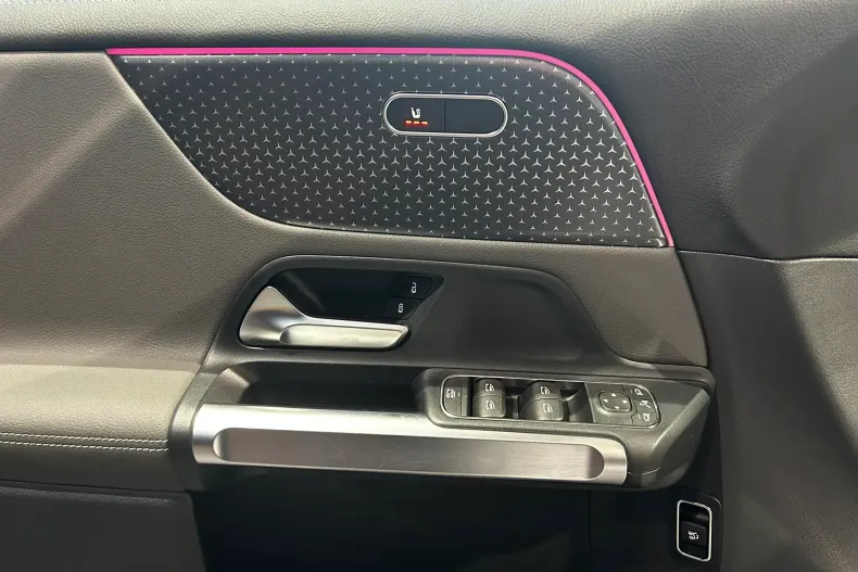 Mercedes-Benz EQB din 2024 cu 5.000 km - oferta MER161436 - foto 5