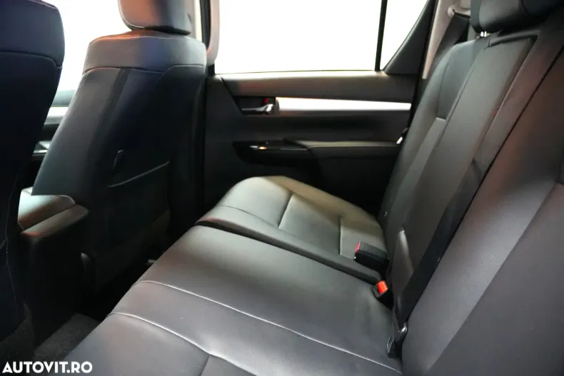 Toyota Hilux din 2024 cu 10 km - oferta TOY161462 - foto 9
