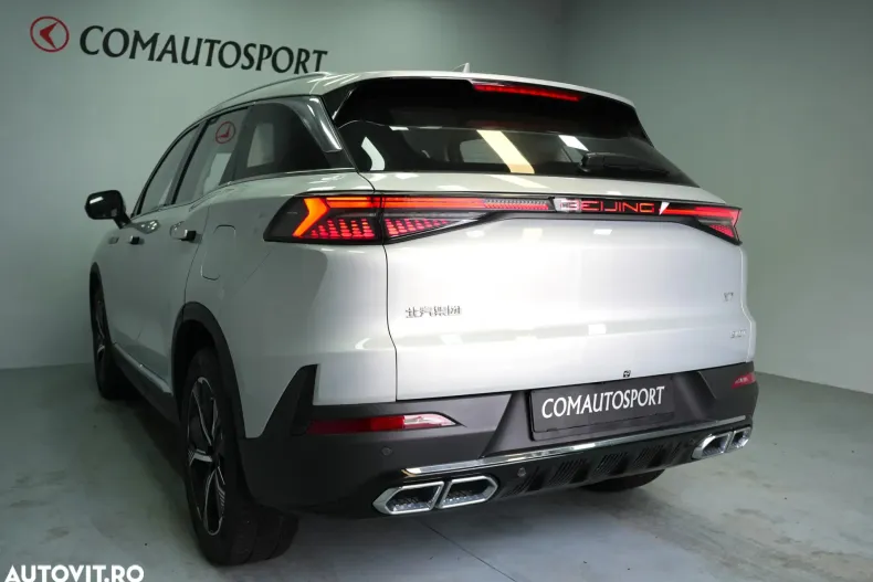 BAIC X75 din 2023 cu 3.200 km - oferta BAI161463 - foto 4