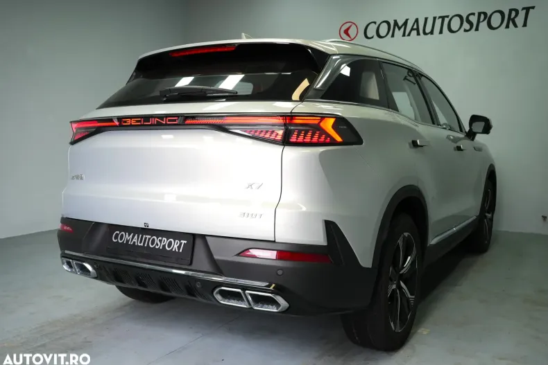 BAIC X75 din 2023 cu 3.200 km - oferta BAI161463 - foto 6