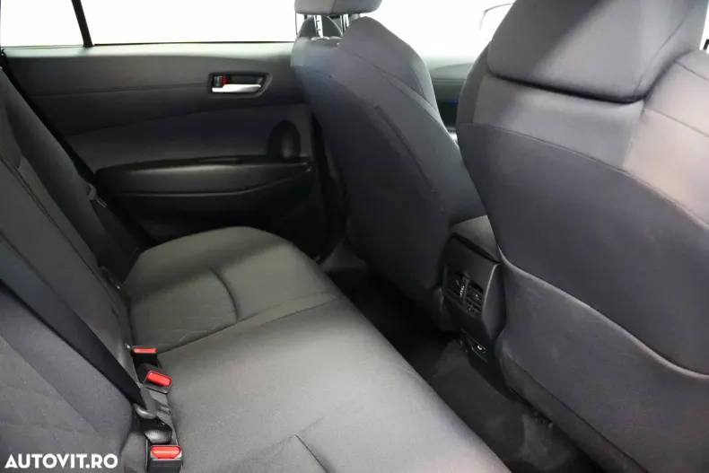 Toyota Corolla Cross din 2023 cu 10 km - oferta TOY161467 - foto 11