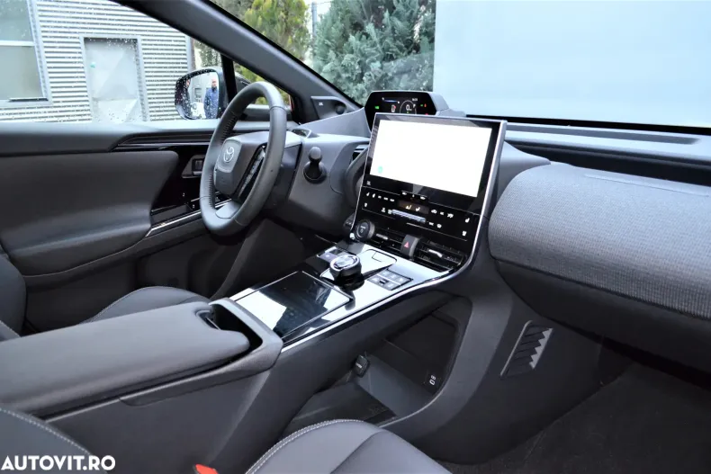 Toyota bZ4X din 2022 cu 13.000 km - oferta TOY161469 - foto 10