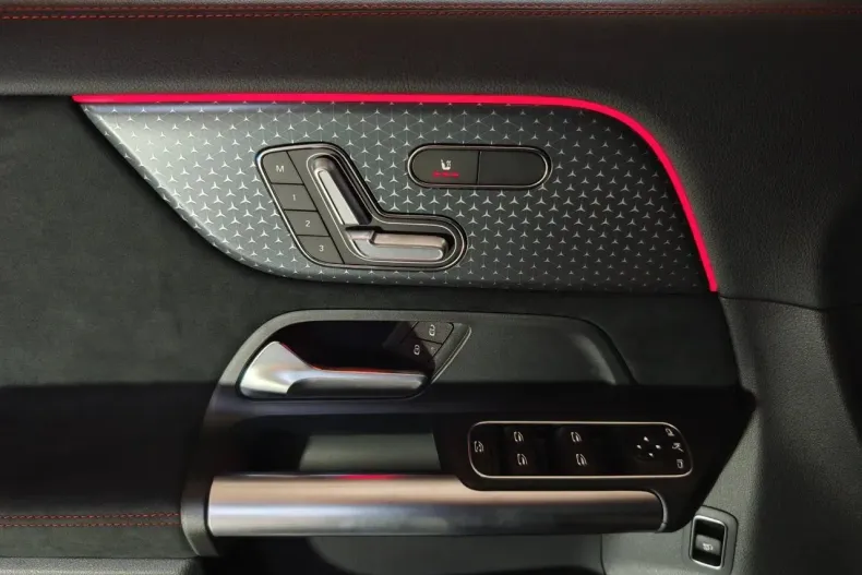 Mercedes-Benz GLA din 2025 cu 1 km - oferta MER161478 - foto 16