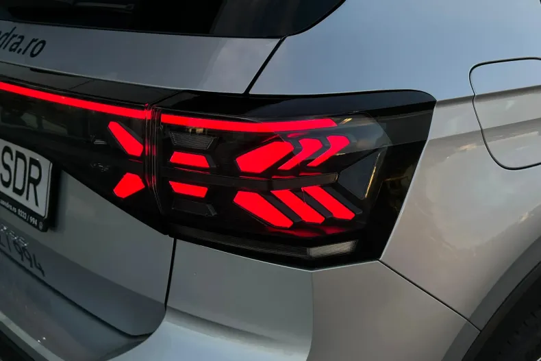 Volkswagen T-Cross din 2025 cu 5.626 km - oferta VOL161515 - foto 8