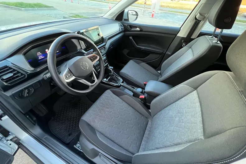 Volkswagen T-Cross din 2025 cu 5.626 km - oferta VOL161515 - foto 11