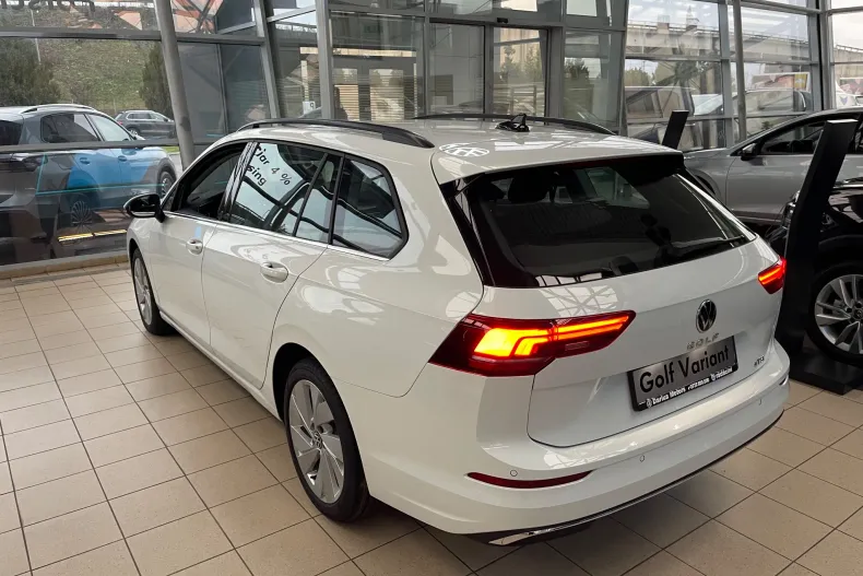 Volkswagen Golf din 2025 cu 8 km - oferta VOL161518 - foto 10