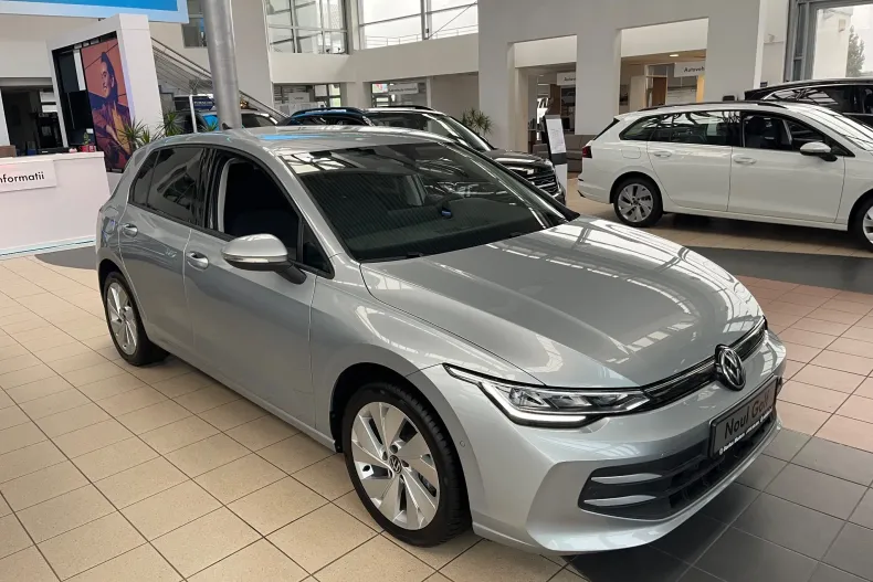 Volkswagen Golf din 2024 cu 6 km - oferta VOL161519 - foto 3