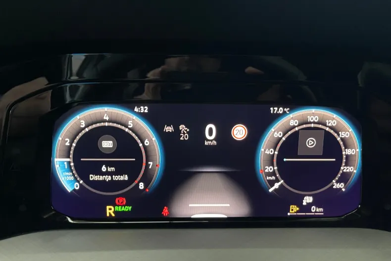 Volkswagen Golf din 2024 cu 6 km - oferta VOL161519 - foto 18