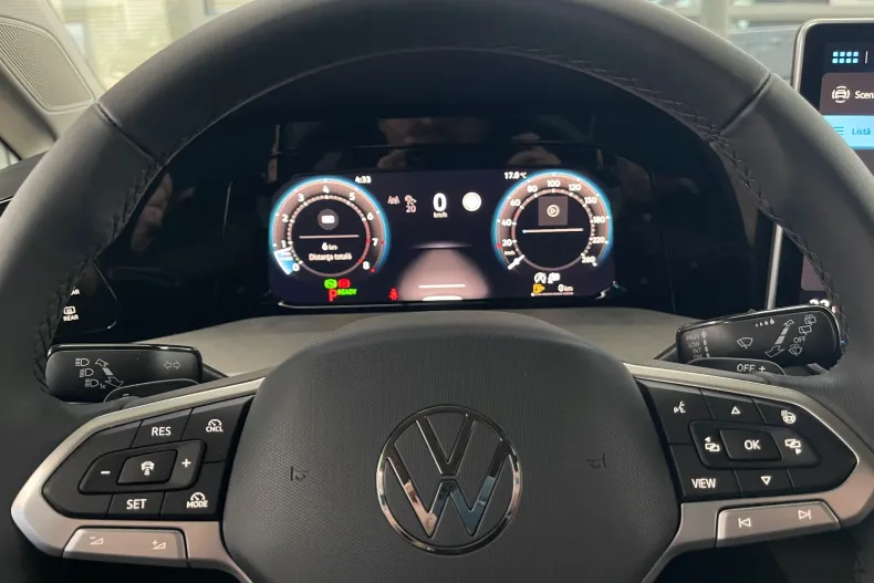 Volkswagen Golf din 2024 cu 6 km - oferta VOL161519 - foto 27